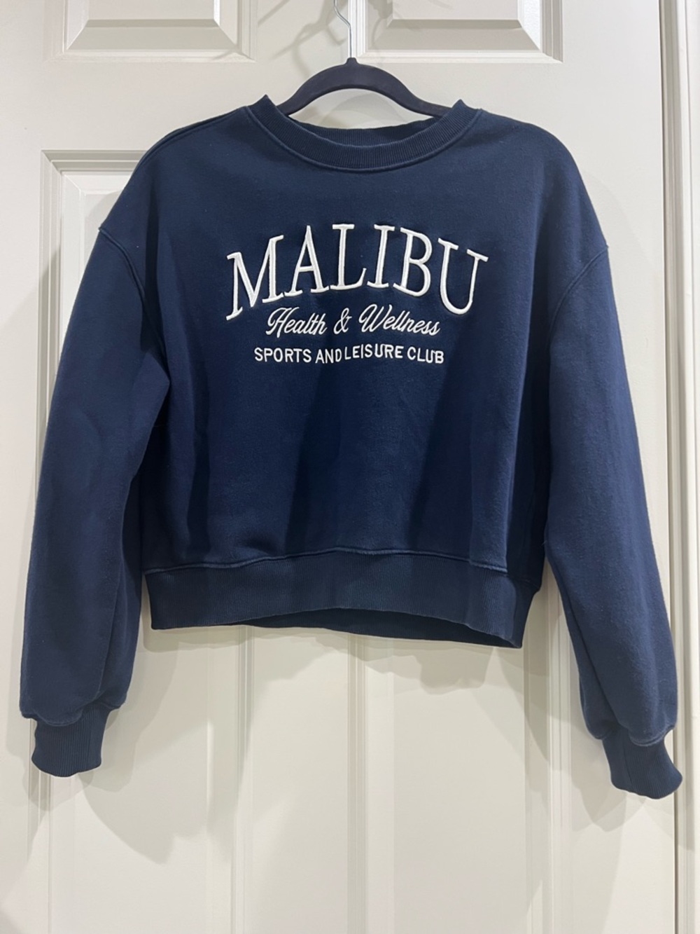 Lazy Sunday Malibu Health & Wellness Sweatshirt – Navy Graphic Pullover – Size M